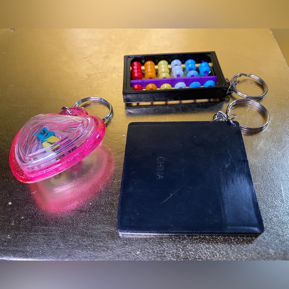 Vintage 1990’s Keychain Bundle of 4 Dolphin Floating In A Sphere & Puzzle/Games - Picture 6 of 9